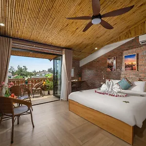 Couette-café Golden Bamboo An Bang &, Hội An